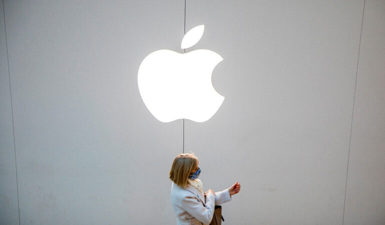 Apple потеряла звание самой дорогой компании мира