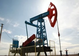 Нефть Brent упала ниже 90 долларов за баррель
