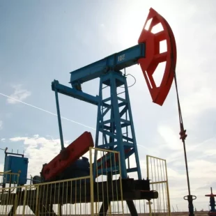 ФРС и Ближний Восток: двойной удар по ценам на нефть