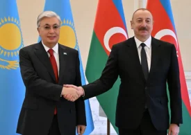 Токаев и Алиев обсудили увеличение поставок казахстанской нефти по территории Азербайджана