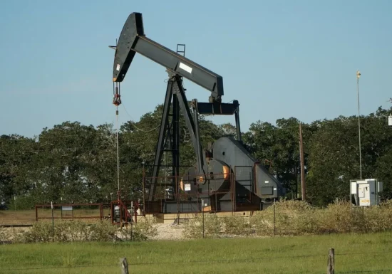 Цены на нефть стремительно падают