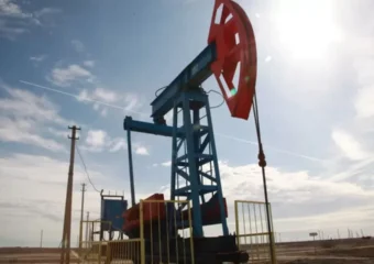 Нефть Brent торгуется у 64,55 доллара за баррель