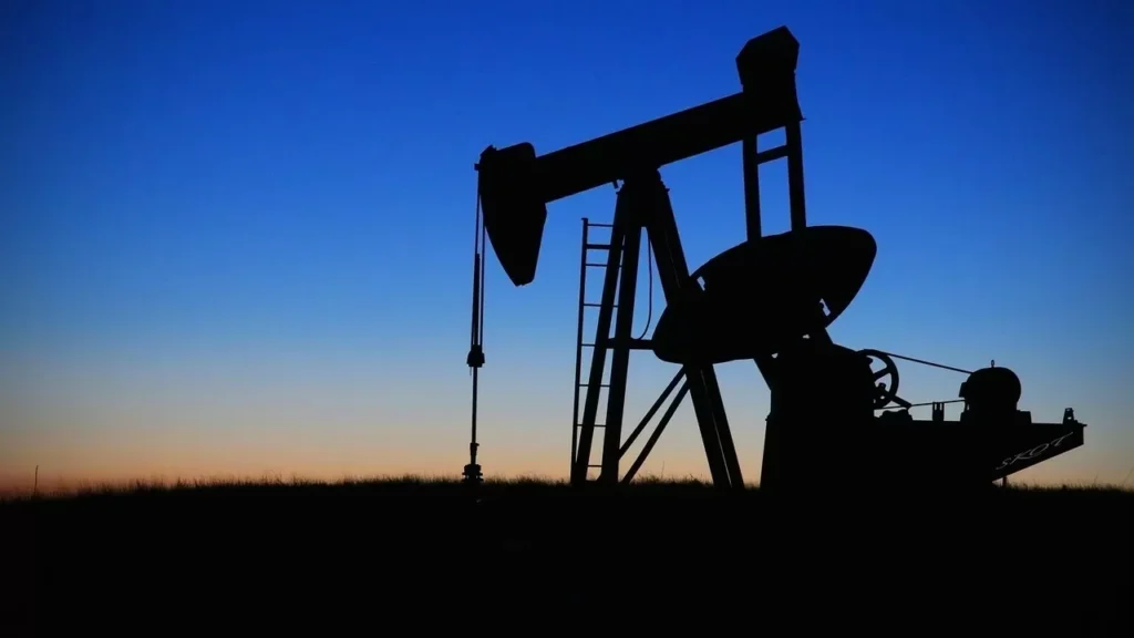 ОПЕК+ обсудит рынок нефти и выполнение квот