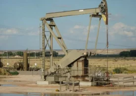 Цены на нефть продолжают снижаться третий день подряд