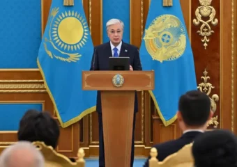 Токаев: Крайне важно внедрять в нефтегазовую отрасль чистые и передовые технологии