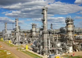 "КазМунайГаз" изучает возможность покупки доли "Лукойла" на проекте Карачаганак