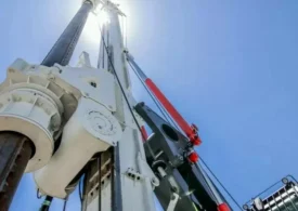 Нефть продолжает ралли после рекордного марта