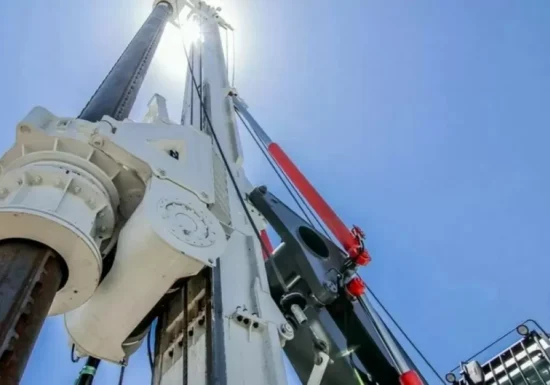 Нефть продолжает ралли после рекордного марта