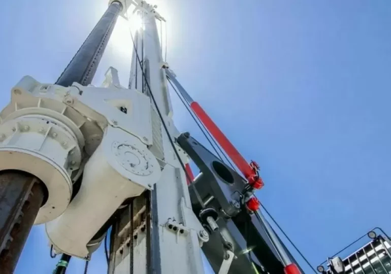 Нефть продолжает ралли после рекордного марта