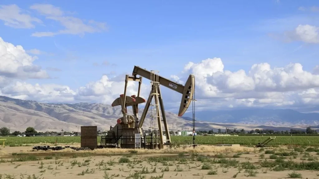 Казахстан недосчитался нефти: добыча упала почти на 10 процентов