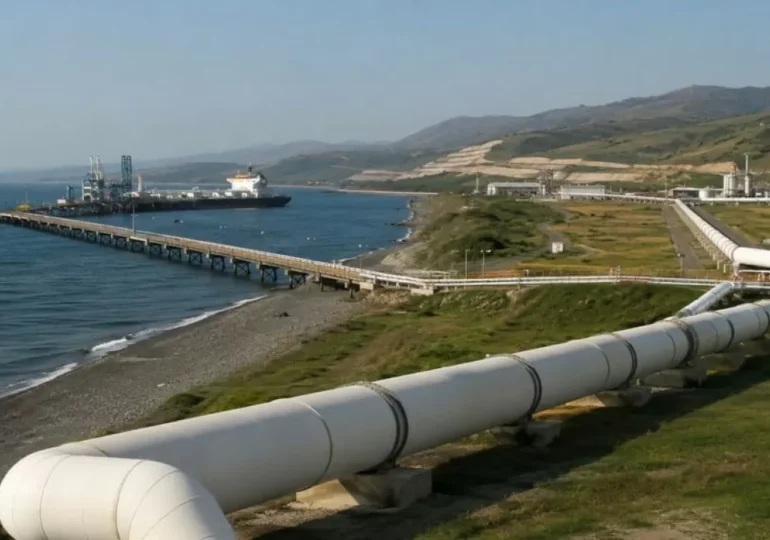 "Дочка" SOCAR берет под управление нефтепровод Баку – Тбилиси – Джейхан