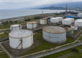 Батумский нефтяной терминал начал демонтаж резервуаров